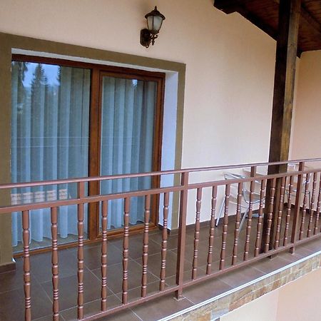 Ивелия Къща За Гости Dospat Room photo