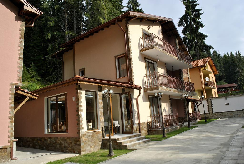 Ивелия Къща За Гости Dospat Exterior photo