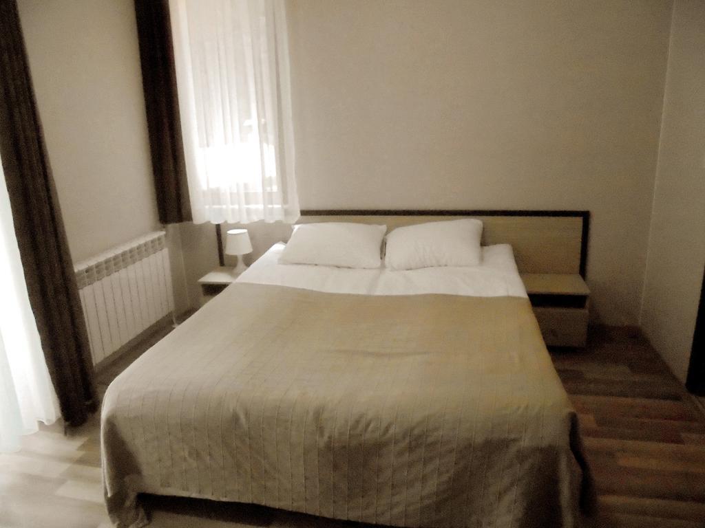 Ивелия Къща За Гости Dospat Room photo