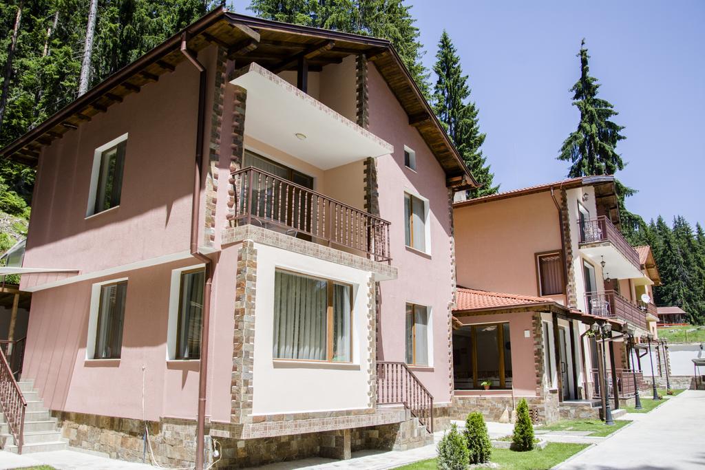 Ивелия Къща За Гости Dospat Exterior photo